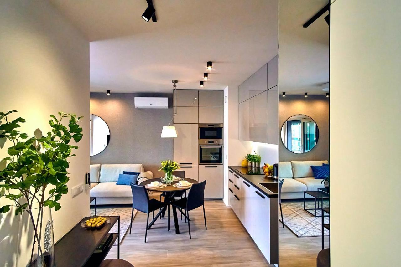 Mennica Residence Deluxe ワルシャワ エクステリア 写真