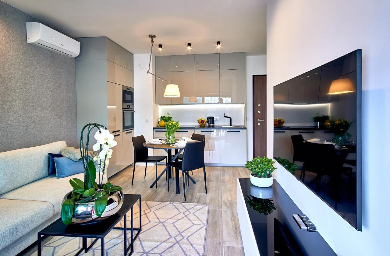 Mennica Residence Deluxe ワルシャワ エクステリア 写真